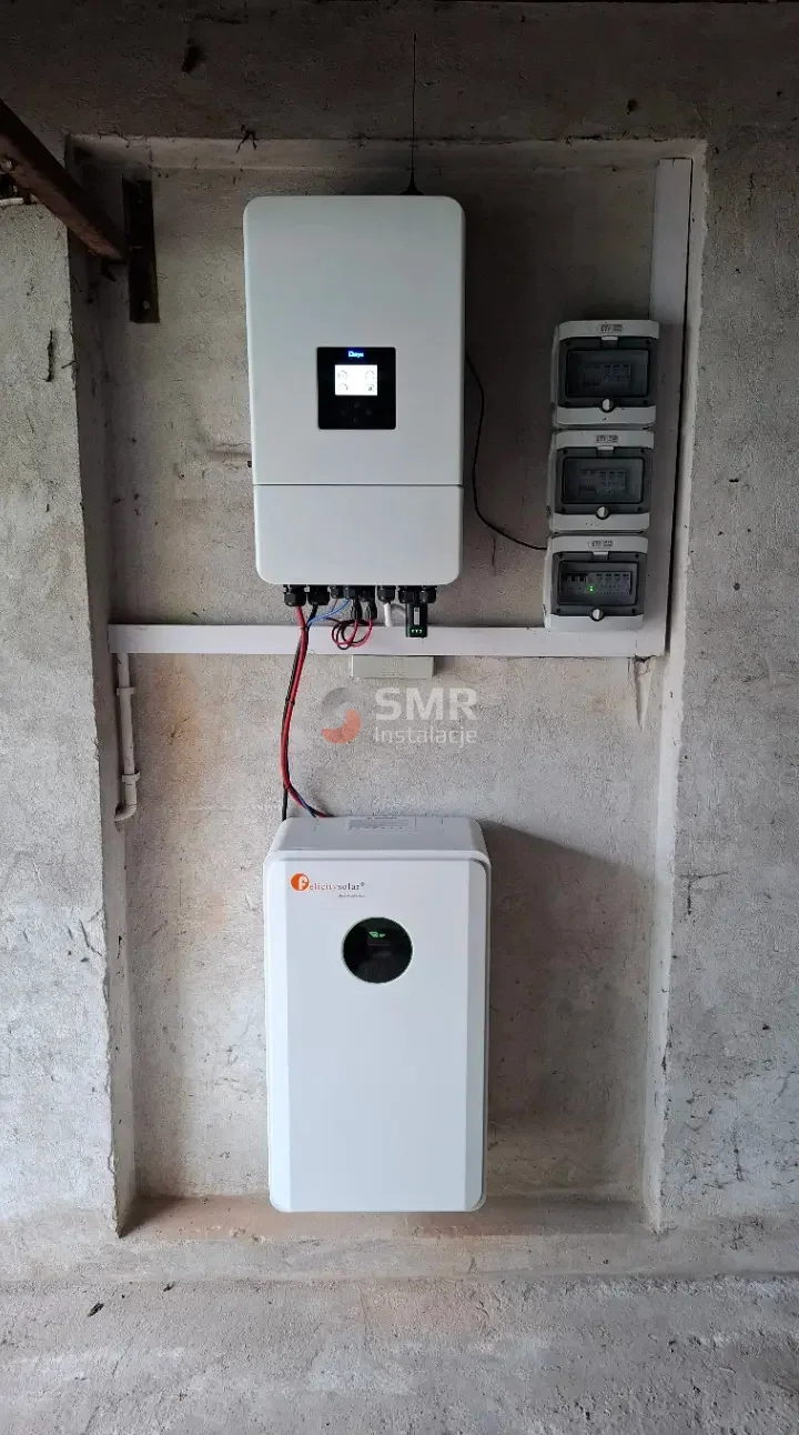 Falownik hybrydowy z magazynem energii 10 kWh - Myszyniec