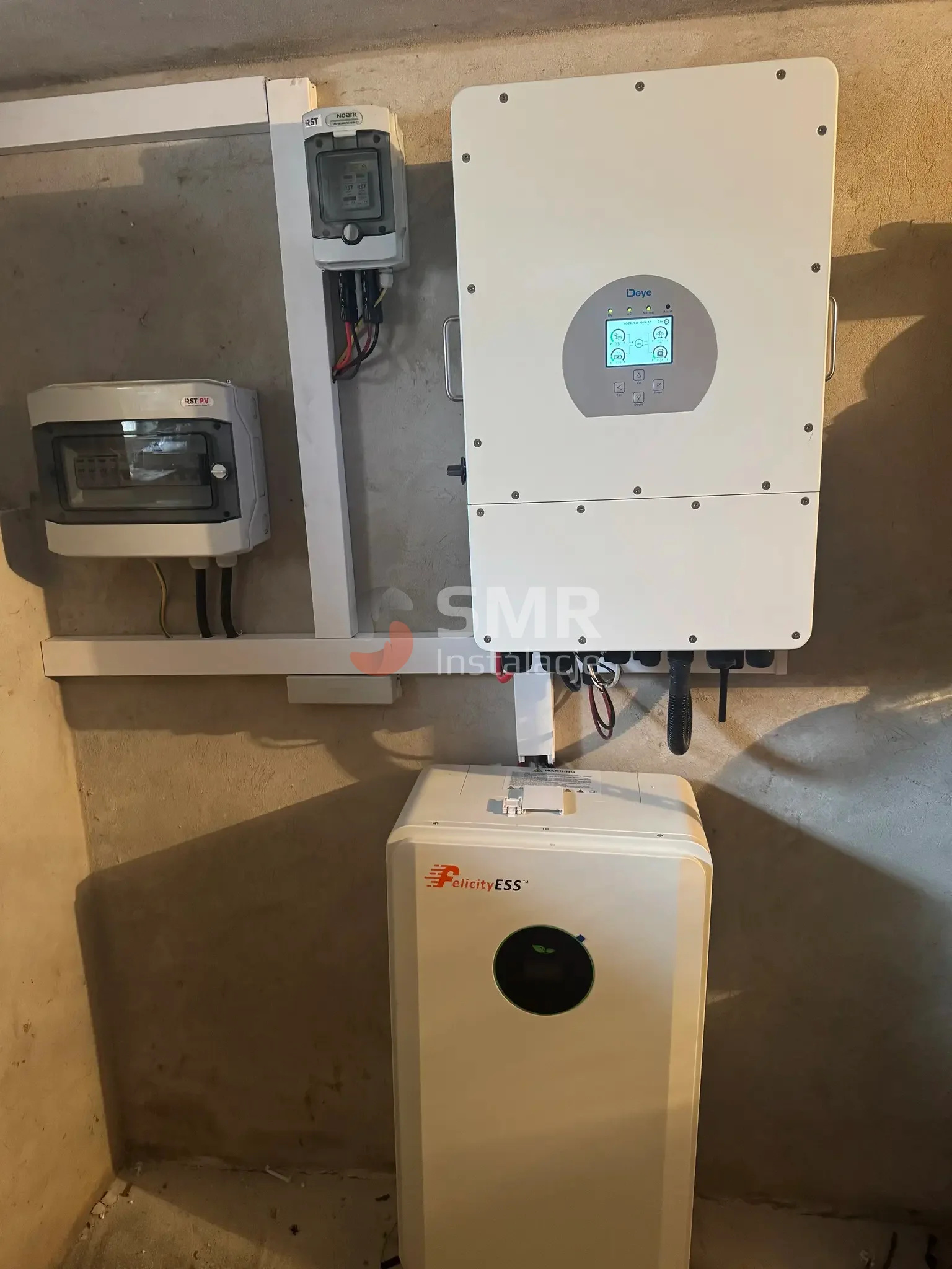 Zestaw hybrydowy z awaryjnym zasilaniem - Strzegowo