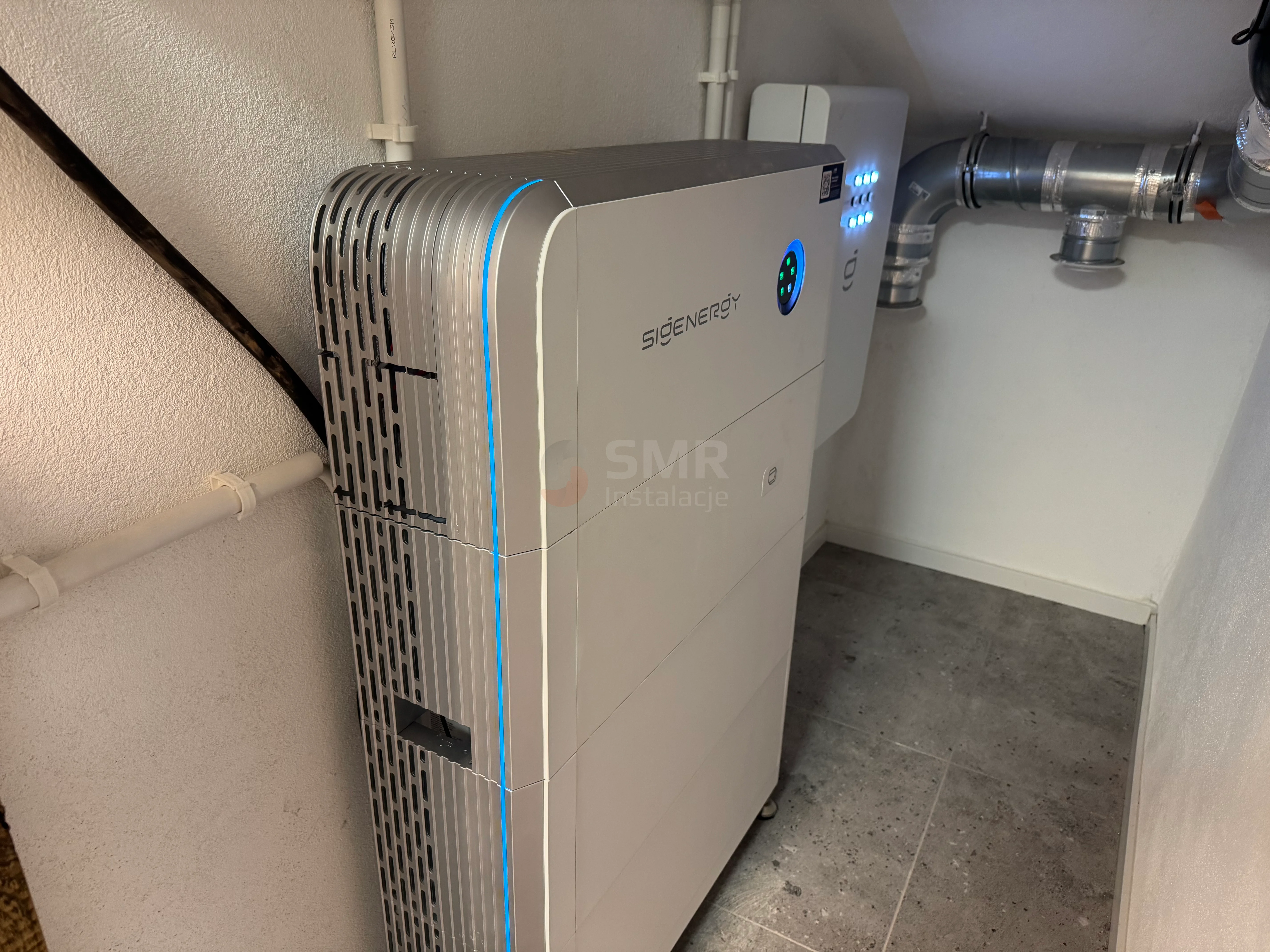 System hybrydowy PV 8 kWp + magazyn energii 18 kWh - Warszawa